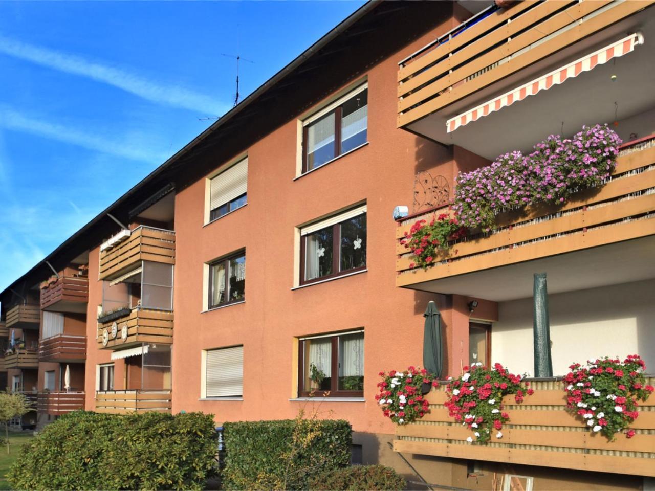 Beautiful Apartment In Bodenwerder With Balcony Ngoại thất bức ảnh
